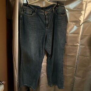 Judy Blue Straight Fit Jeans